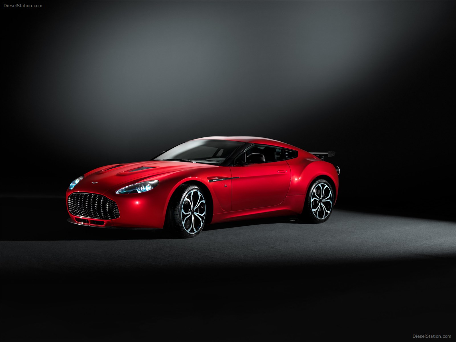 Aston Martin V12 Zagato 2013